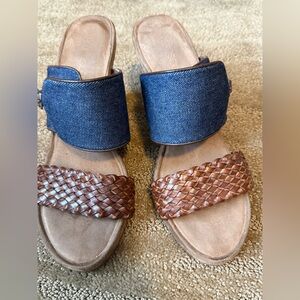 AEROSOLES Denim and Brown Sandals
